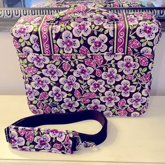 ❤️ NWOT Vera Bradley Plum Petals Attaché Messenger Bag - Picture 2 of 5